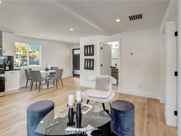 13791 Gavina Avenue, Sylmar (los Angeles) CA 91342