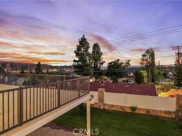 13791 Gavina Avenue, Sylmar (los Angeles) CA 91342