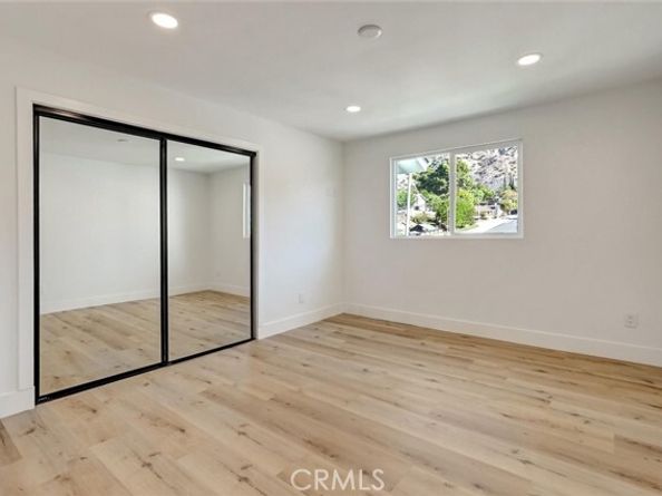 13791 Gavina Avenue, Sylmar (los Angeles) CA 91342