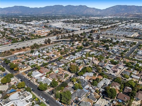 13641 Weidner, Pacoima (los Angeles) CA 91331