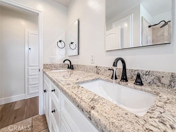 23275 Hamlin, West Hills (los Angeles) CA 91307