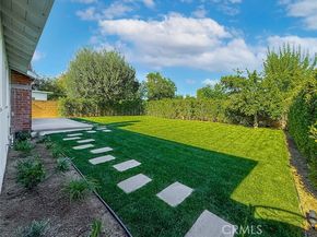 23275 Hamlin, West Hills (los Angeles) CA 91307