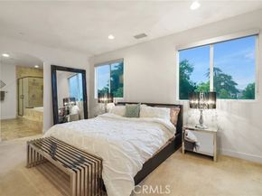 18141 Topham Street, Tarzana (los Angeles) CA 91335