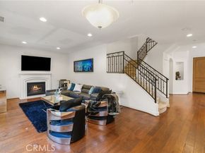 18141 Topham Street, Tarzana (los Angeles) CA 91335