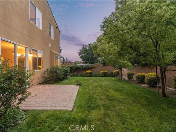 18141 Topham Street, Tarzana (los Angeles) CA 91335