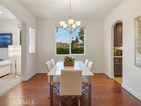 18141 Topham Street, Tarzana (los Angeles) CA 91335