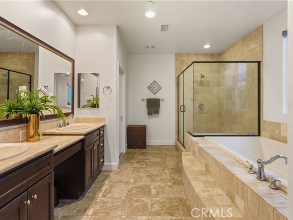 18141 Topham Street, Tarzana (los Angeles) CA 91335