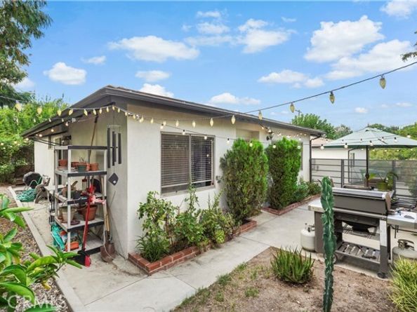 925 El Paso Drive, Highland Park (los Angeles) CA 90042