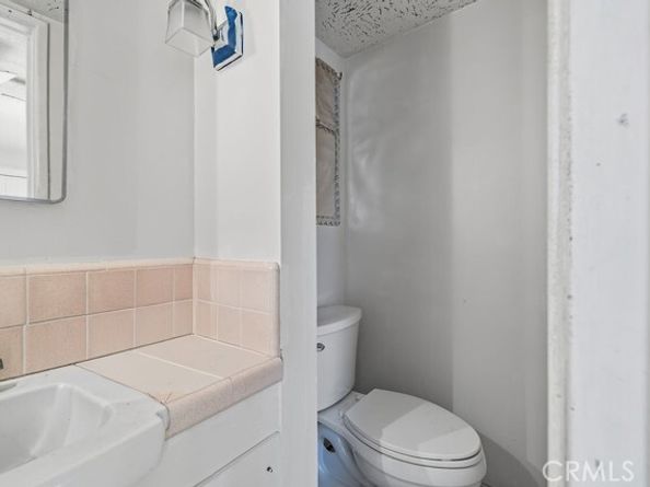 8103 Lullaby Lane, Panorama City (los Angeles) CA 91402