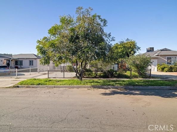 8103 Lullaby Lane, Panorama City (los Angeles) CA 91402