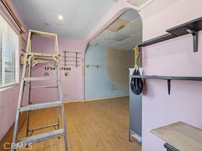 8103 Lullaby Lane, Panorama City (los Angeles) CA 91402