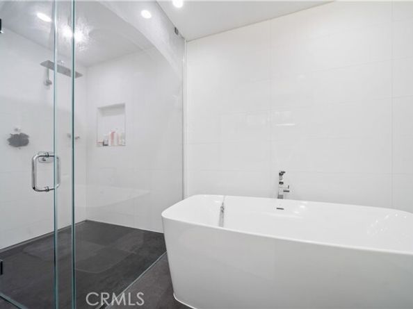 5631 Wilhelmina Avenue, Woodland Hills (los Angeles) CA 91367