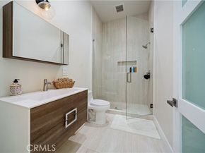 5631 Wilhelmina Avenue, Woodland Hills (los Angeles) CA 91367