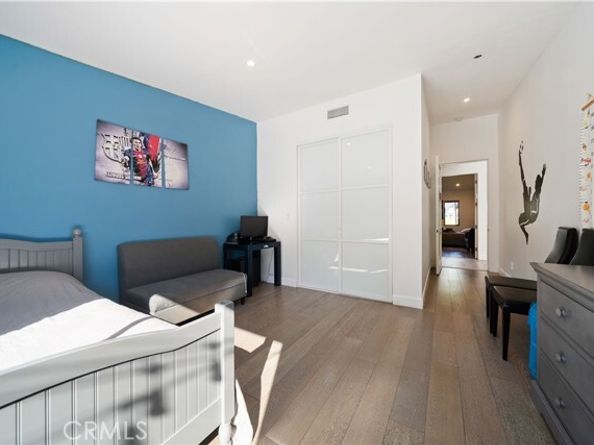 5631 Wilhelmina Avenue, Woodland Hills (los Angeles) CA 91367