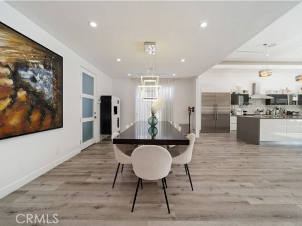 5631 Wilhelmina Avenue, Woodland Hills (los Angeles) CA 91367