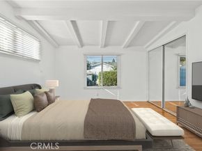 16951 Knapp Street, Northridge (los Angeles) CA 91343