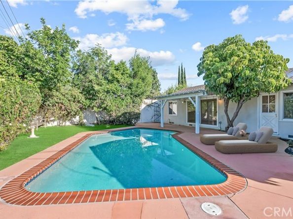 16951 Knapp Street, Northridge (los Angeles) CA 91343