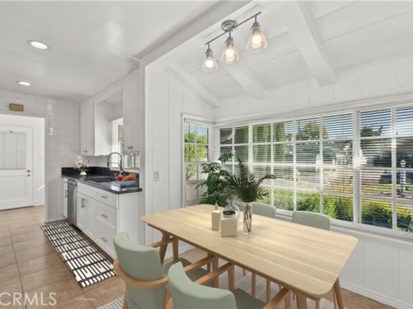 16951 Knapp Street, Northridge (los Angeles) CA 91343