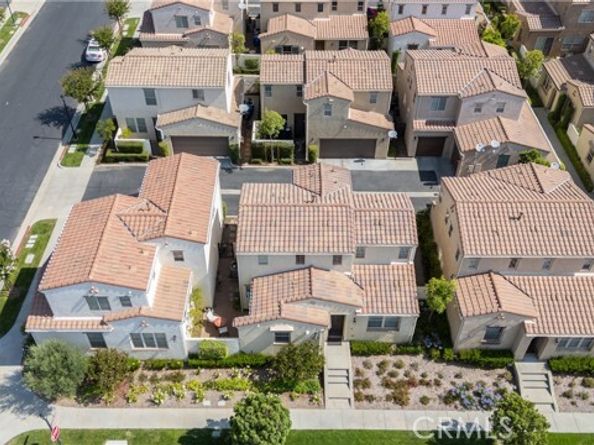 20267 Pienza Lane, Porter Ranch (los Angeles) CA 91326