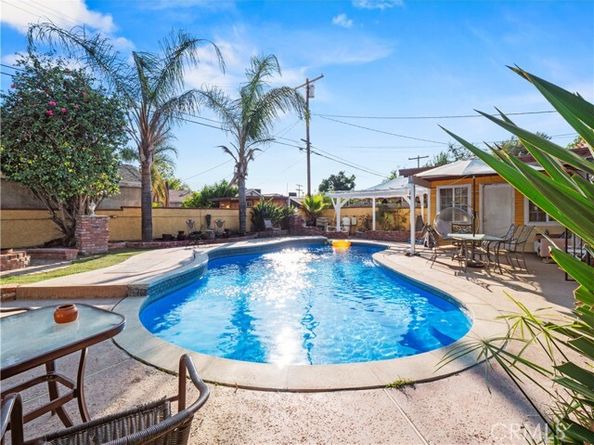 9961 Haddon Avenue, Arleta (los Angeles) CA 91331