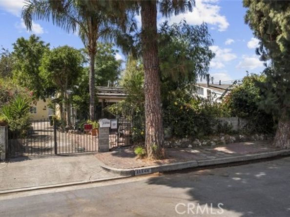 11744 Welby Way, North Hollywood (los Angeles) CA 91606