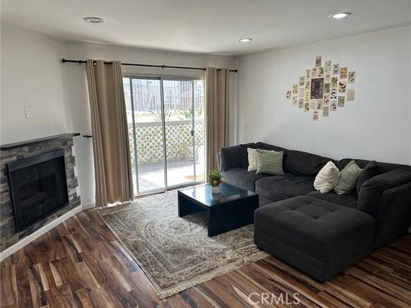 20253 Keswick Street 105, Winnetka (los Angeles) CA 91306