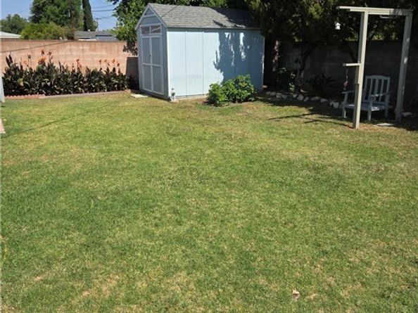20450 Bassett Street, Winnetka (los Angeles) CA 91306