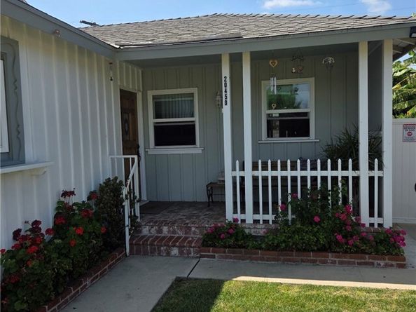 20450 Bassett Street, Winnetka (los Angeles) CA 91306