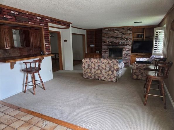 20450 Bassett Street, Winnetka (los Angeles) CA 91306