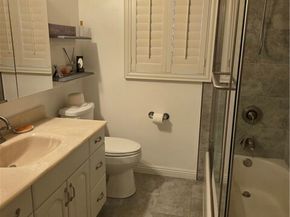 20450 Bassett Street, Winnetka (los Angeles) CA 91306