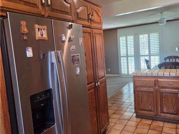 20450 Bassett Street, Winnetka (los Angeles) CA 91306