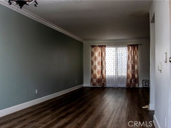 7045 Woodley Avenue 124, Los Angeles CA 91406