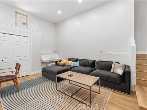 7600 Earldom Avenue, Playa Del Rey (los Angeles) CA 90293