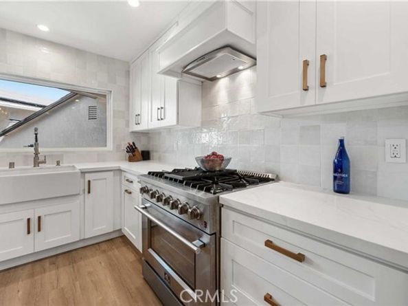 7600 Earldom Avenue, Playa Del Rey (los Angeles) CA 90293