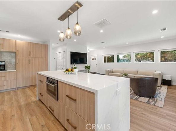 7600 Earldom Avenue, Playa Del Rey (los Angeles) CA 90293