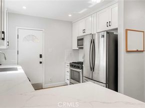 7600 Earldom Avenue, Playa Del Rey (los Angeles) CA 90293