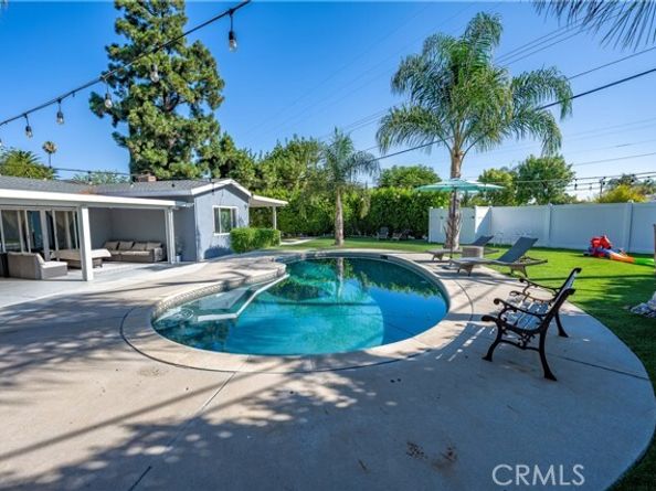 22912 Elkwood Street, West Hills (los Angeles) CA 91304