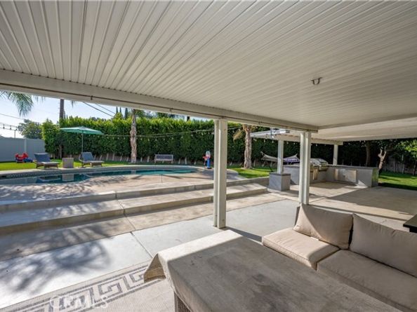 22912 Elkwood Street, West Hills (los Angeles) CA 91304