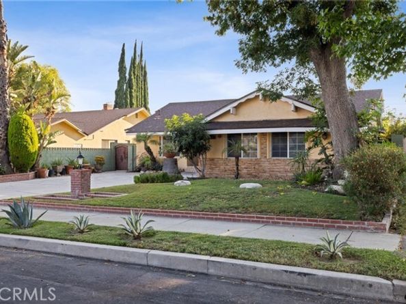8419 Yolanda Avenue, Northridge (los Angeles) CA 91324