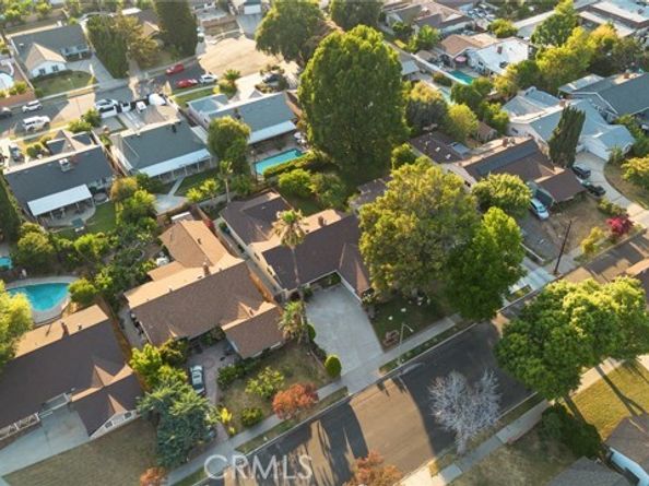 8419 Yolanda Avenue, Northridge (los Angeles) CA 91324