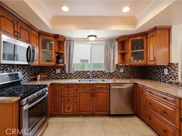 8419 Yolanda Avenue, Northridge (los Angeles) CA 91324