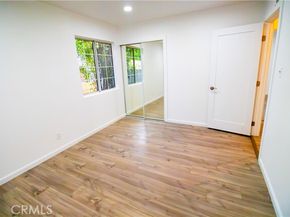 6927 Lindley Avenue, Reseda (los Angeles) CA 91335