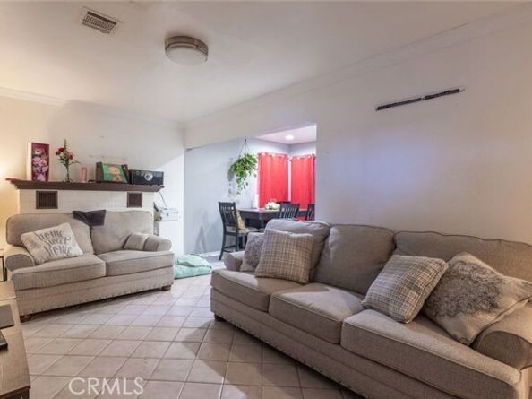22113 Cantlay Street, Canoga Park (los Angeles) CA 91303