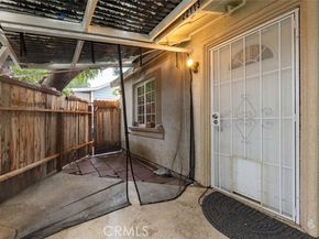 22113 Cantlay Street, Canoga Park (los Angeles) CA 91303