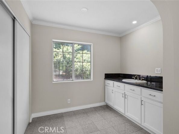 7135 Geyser Avenue, Reseda (los Angeles) CA 91335