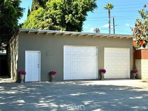 7135 Geyser Avenue, Reseda (los Angeles) CA 91335