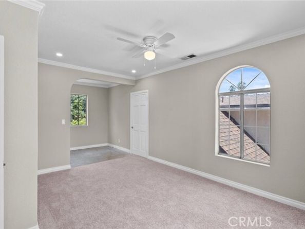 7135 Geyser Avenue, Reseda (los Angeles) CA 91335