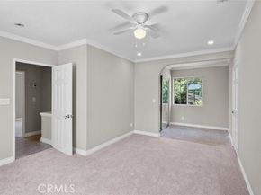 7135 Geyser Avenue, Reseda (los Angeles) CA 91335
