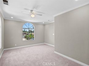 7135 Geyser Avenue, Reseda (los Angeles) CA 91335