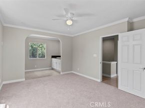 7135 Geyser Avenue, Reseda (los Angeles) CA 91335